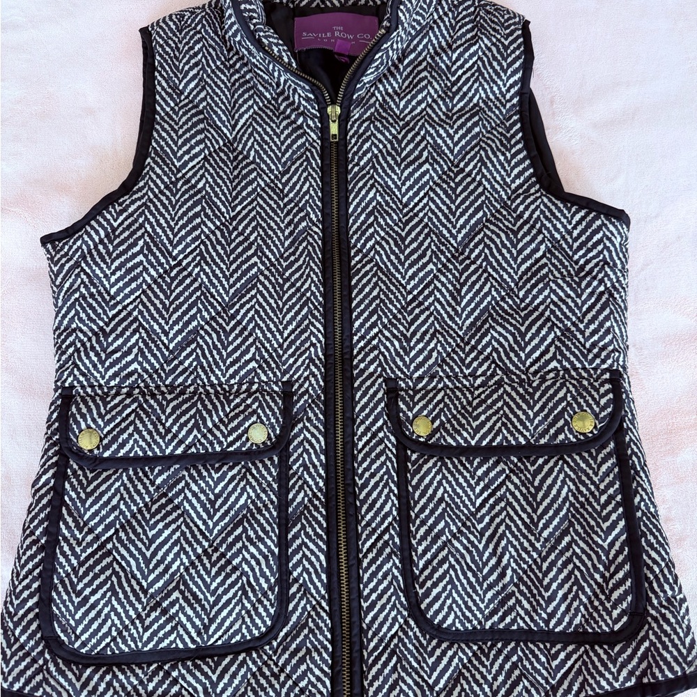Stylish Herringbone Vest with Black Trim